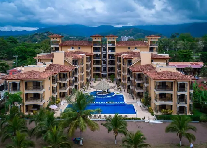 Rooftop Balcony Oceanfront Ph Condo With King Beds
