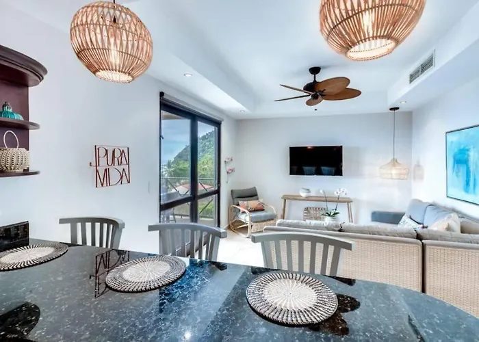 Rooftop Balcony Oceanfront Ph Condo With King Beds